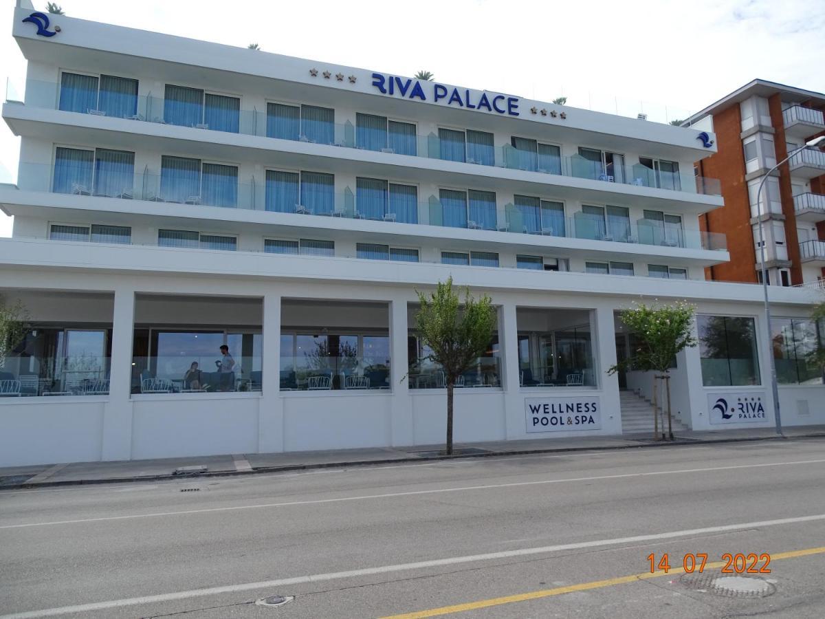 Riva Palace Hotel Grado Exterior photo